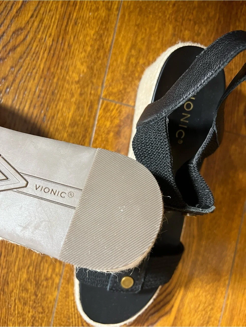 NWOB $135 Vionic Calera Black Leather Espadrille Wedge Sandals 9.5